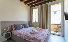 Residenza Subitosanto - Appartamento Con Balconcino 